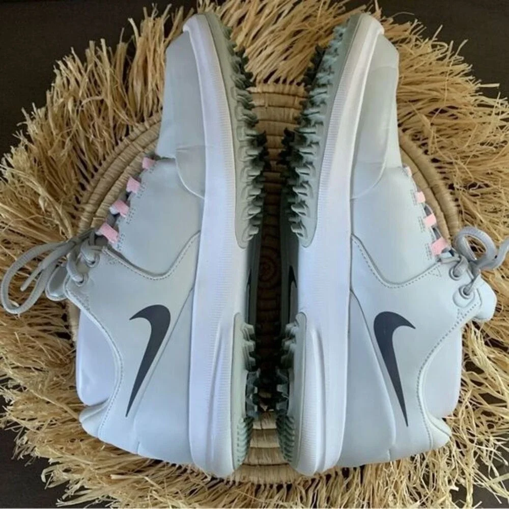 NIKE Golf Women's Air Zoom Accurate Golf Shoes Spikes 909735-002 Platinum 9.5W